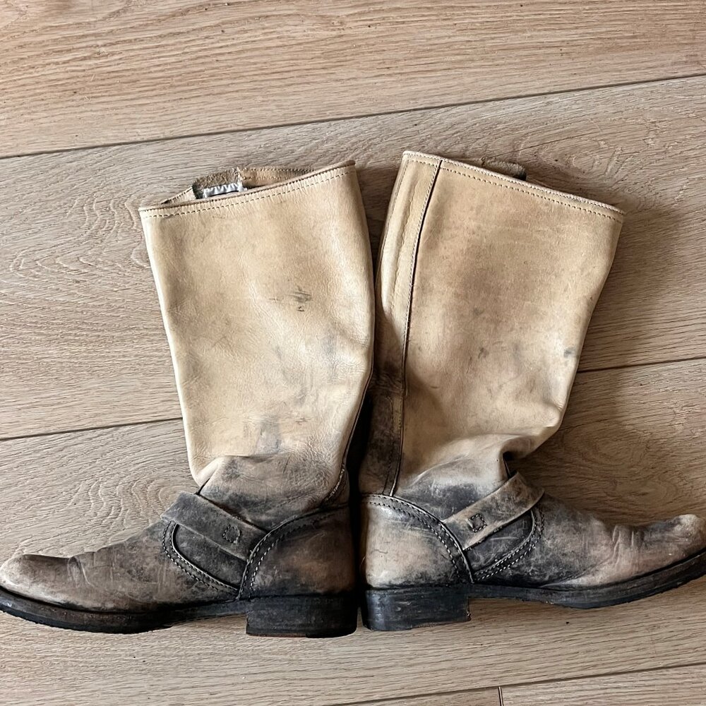 Frye chelsea city boot 7.5 womens